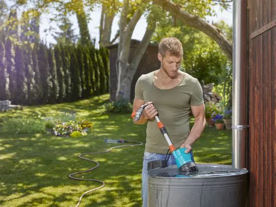 Насос для резервуаров с дождевой водой аккумуляторный Gardena 2000/2 Li-18 01749-20