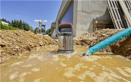 Насос дренажный для грязной и чистой воды Gardena 15000 2в1 09048-20