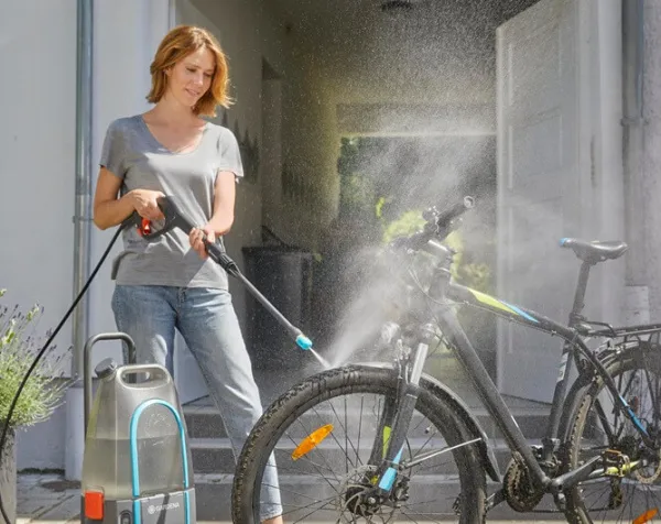 Мойка высокого давления аккумуляторная Gardena AquaClean Li-40/60 (без аккумулятора) 09341-55