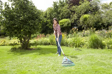 Грабли Gardena веерные регулируемые из пластика 03099-20