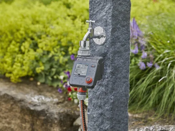 Таймер подачи воды Gardena Select 01891-20