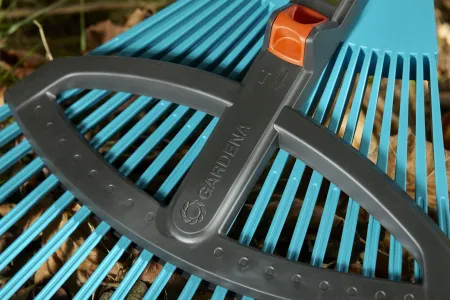 Грабли Gardena веерные регулируемые из пластика 03099-20
