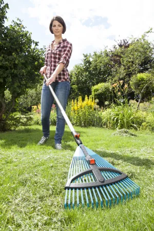 Грабли Gardena веерные регулируемые из пластика 03099-20
