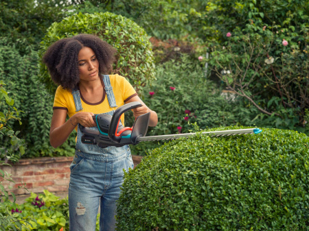 Ножницы для живой изгороди аккумуляторные Gardena ComfortCut 50/18V без АКБ 14730-55