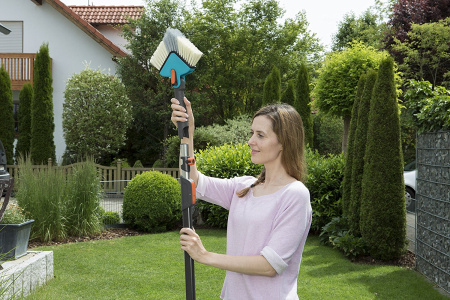 Щетка щелевая треугольная (насадка для комбисистемы) Gardena 03634-20