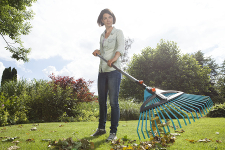 Грабли Gardena веерные регулируемые из пластика 03099-20