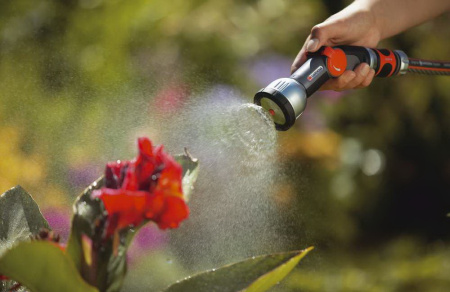 Распылитель для полива регулируемый Gardena Premium 08154-20