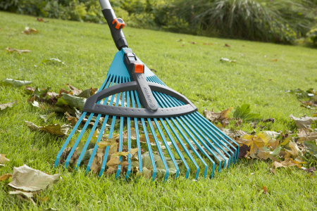 Грабли Gardena веерные регулируемые из пластика 03099-20