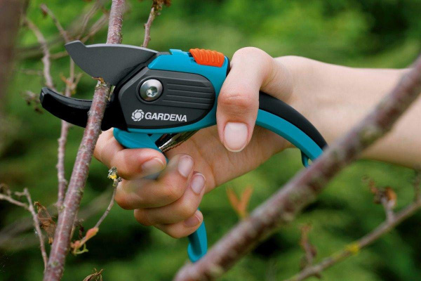 Секатор с наковаленкой Gardena A/S 08855-20