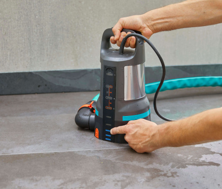 Насос дренажный для чистой воды Gardena 11000 Aquasensor 09034-20