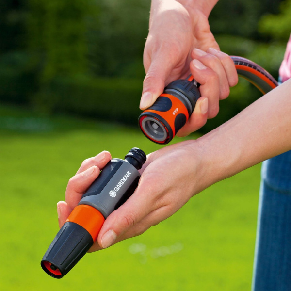 Коннектор с аквастопом Gardena 1/2" 18213-29