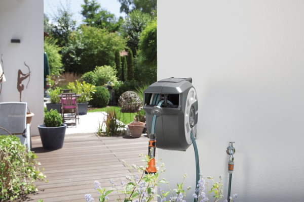 Катушка со шлангом настенная автоматическая Gardena "Домашнее садоводство" 18402-20