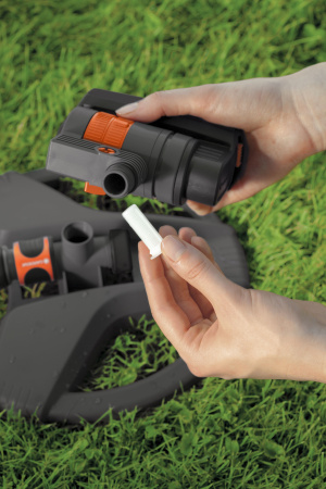 Осциллирующий дождеватель Gardena AquaZoom Compact