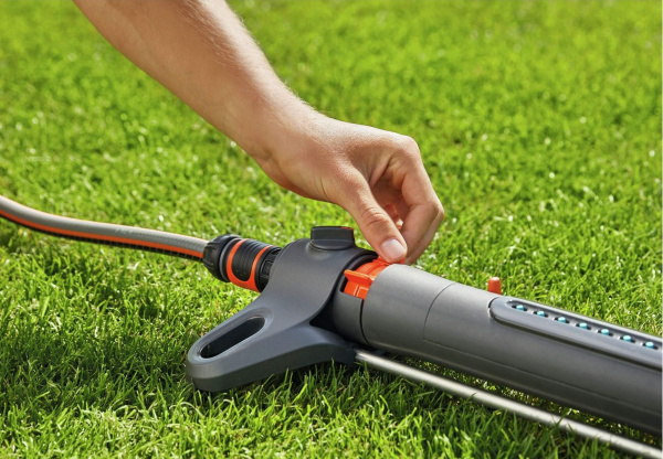 Осциллирующий дождеватель Gardena AquaZoom M 18712-20