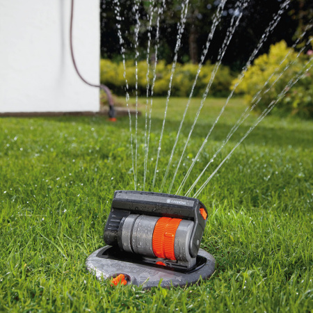 Выдвижной осциллирующий дождеватель Gardena OS 140 08223-20