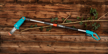 Телескопическая пила для обрезки высоких веток аккумуляторная Gardena TCS 20/18V без АКБ 14770-55