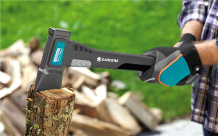Топор походный Gardena 900 B 08713-48