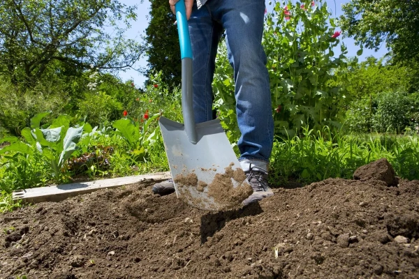 Лопата универсальная Gardena ClassicLine 17050-20