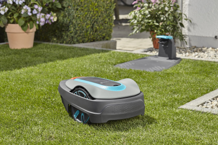 Газонокосилка-робот Gardena Sileno city 250 